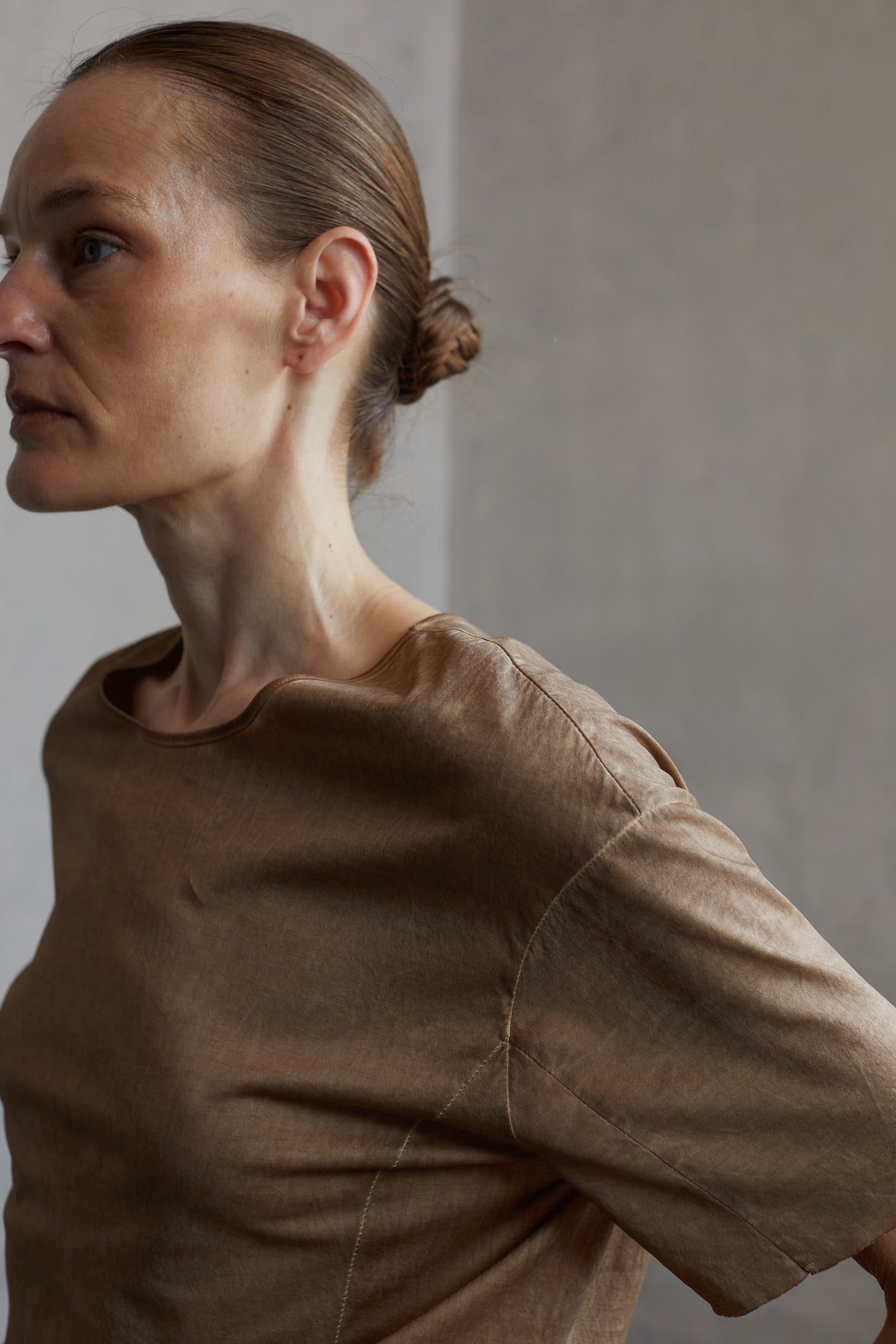 Dyed, aged and versatile mulberry silk crew neck t-shirt